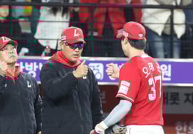 与"疯了SSG"LG并列第2位，"首发突然离队"也以"老将们的活跃……" 主教练也赞叹不已 [对战现场]