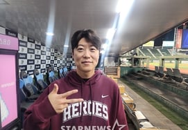 '哇' 朴振哥抓住了乐天队！ 自2021年以后，时隔5年再次获得救援胜，"还可以"→如果失分的话会很伤心。"