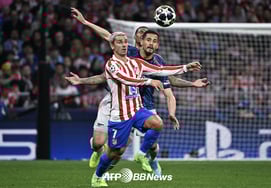 "PK Ro General and the Moogun" AT Мадрид-Арсенал, полуфинал UCL '1-1 ничья'