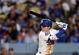 "面对右撇子投手看起来很舒服"冷静的金惠成，美国当地教练称赞他，1个安打-1个四坏球上垒…… ABS判读也毫不动摇