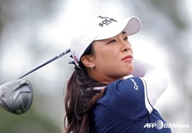 Игра OGU "Споры об избежании ответственности CARDY" Юн, но в конце концов официальные извинения "Я не мог быть осторожным в выражениях"."