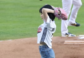 [フォト] チェ・ジス『キム・ジチャン、緊張したのか』