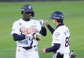 [Chụp ảnh] Cameron quyết định thắng bại ở tập 4