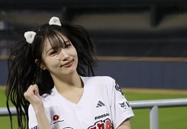 [Фото] Хван Рэ Гён "Икона случайного позитива"