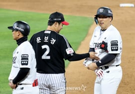 [Фото] Хёнсу-хён, это плоть или мышцы?' Мун Бо Гён