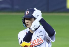 [Фото] Ан Джэ Сок 'Добавьте еще 1 RBI'