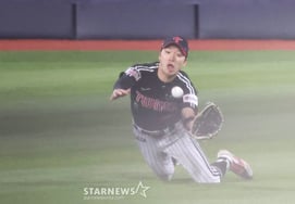 [相片儿] "贤洙哥，对不起！' 朴海敏在第6回合末击出安打