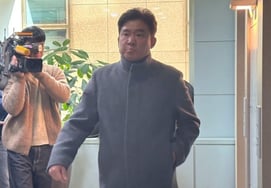 "殴打球员风波"前主教练金升基将维持禁赛2年的处罚措施 驳回重审