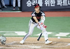 [Photo] This is it! 'Game-winning hit after throwing the bat' Koo Bon-hyeok