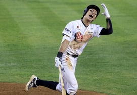 [フォト] 嘆きのキム・ミンソク『泣きたくなる』