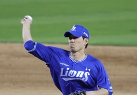 [Photo] Kim Jae-yun to pitch with all his might