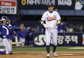 Huấn luyện viên Kim Won Hyung đã khen ngợi Park Jun Soon trong phim 'Thắng 2 trận liên tiếp'