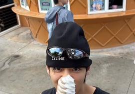 BTS V, Florida Sunset and Ice Cream Mukbang.. Daily Life After Tampa Concert [K-EYES]
