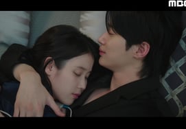 IU ♥ Бюн У Сок, первый день свадьбы, который крепко обнял в постели → утечка брачного контракта...Собственный самый высокий рейтинг [Великая военная дама 21 века]