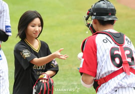 [フォト] ソヨン「渡すものは渡さなければなりません」'