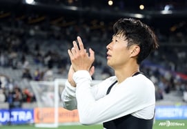 "Sự im lặng tuyệt vời" Son Heung-min ghi 0 bàn trong 9 trận → Huấn luyện viên LAFC chỉ trích gay gắt việc rời bỏ thể xác, những người thậm chí còn không biết bóng đá..."