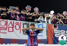 "I will surpass movie actor Ha Jung-woo" — Tall striker Ha Jung-woo, born in 2005, who said, "My self-esteem had fallen to the bottom..." [Suwon field]