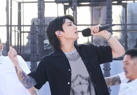 BTS Jung-kook, enters U.S. Billboard Global charts for the 142nd and 145th weeks.. Asian first new record in progress