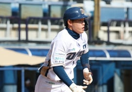 "Batting performance is among the top in the KBO." The top-tier rookie's move to the minor league, and the manager's confession: "Actually, there were already signals..."