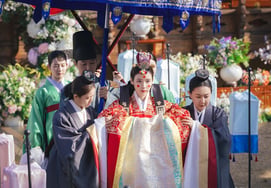 IU (Daegun BBu) tung ảnh chưa từng công bố về lễ kết hôn của nam ca sĩSự ăn ý của visual [Đại phu nhân của thế kỷ 21]