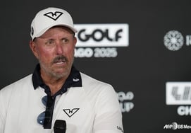 Woods không tham gia giải vô địch PGA và Mickelson, 6 chiến thắng trong cuộc thi major