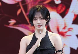 ビリー・ムンスア『完璧なカリスマ』 [★写真]