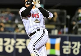 [Jamsil Breaking News] 'Bat speed 184 km/h' Jamsil Big Boy finally explodes! LG Lee Jae-won launches 131m massive two-run homer