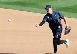 [Photo] 'Let's focus only on baseball and Lotte!' Na Seung-yeop preparing for KT game