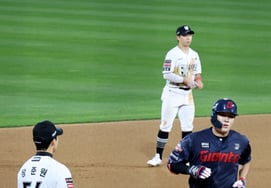[Photo] 'Na Seung-yeop's atonement home run explodes!'