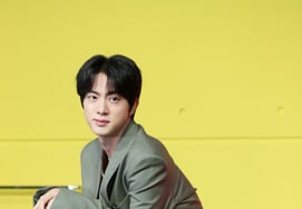 Как и ожидалось, всемирный всеобщий успех...BTS Джин, звездный рейтинг 男 Idol #3
