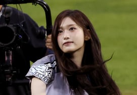 [Foto] IVE LeeSeo, la valiente primera lanzada de la menor de 19 años