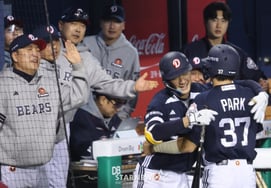 [Chụp ảnh] Park Ji Hoon đã làm được điều khó khăn đó."'