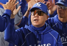 'Revenge sweep against Kiwoom' Manager Park Jin-man highly satisfied: "Won Tae-in returned as the ace! Perfect in both control and management"