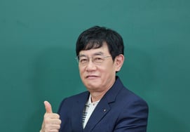 2026年ワールドカップも『イ・ギョングが行く』..KBSで全炫武が応援射撃 [サダンギ]