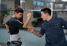'Cooking Soldier' Park Ji-hoon Shows Unbreakable Bond of Comradeship