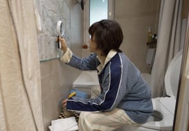 Recogida de chatarra→Trabajo de carga y descarga... Choi Sang-hee, viviendo en casa de un amigo→'Extraña belleza' en el inodoro [Jeon Cham Si]