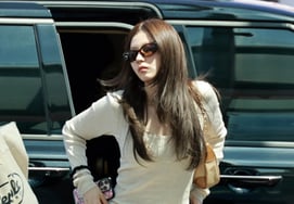 TWICE's Sana 'Departing with style!' [★Photos]