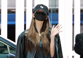 IVE's Jang Wonyoung 'Always Stealing the Spotlight' [★Photo]