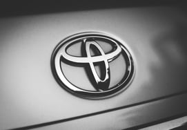 Toyota announces consolidated financial results, achieving record-breaking sales but operating profit plunges by 21.5%