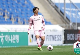 [Oficial] Gwangju, No Hee-dong, por gestos de insulto a los árbitros, recibe suspensión de 2 partidos y multa de 2 millones de wones