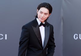 イ・チェミン、レッドカーペット上のモデルとしてのポーズ [★写真]