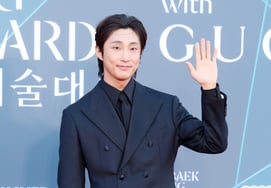 Bae Na-ra attends Baeksang [★Photo]