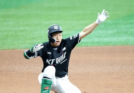 [Foto] «Hasta la tercera base como una bala» Yoo Jun-gyu