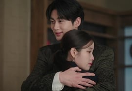 『純愛』のアイユ、変宇錫に「私たち離婚しましょう」「衝撃…」「大軍夫人」11.7％で自己最高 [総合]