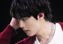 'Voz de Plata SIREN JIN' BTS Jin, 114 semanas consecutivas en el primer puesto en My1Pick.. 28 meses consecutivos en la cima del ranking mensual