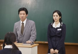 Có đúng là nhan sắc 44 tuổi không vậy? Han Ga In tái hiện lại hoàn hảo bộ phim mới 22 năm về trước [Star Issue]