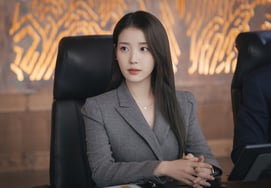 「離婚宣言」IU、♥変宇錫のために世界と正面衝突 [21世紀の大軍部人]