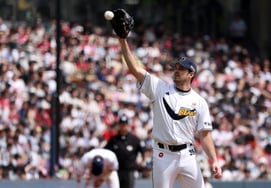 'Two-game winning streak' Doosan begins to revive! Lee Young-ha escapes a 8th-inning, two-out, bases-loaded crisis, 'Choi Jung sets new KBO record' as Doosan defeats SSG 3-1, becoming the 'Winning Series Hero' [Jamsil On-Site Review]