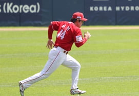 [Photo] Run, Choi Jeong, aiming for double-digit home runs in the 2026 season