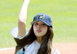 [フォト] エンミックスのジウ、清純美が炸裂